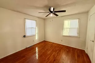 51 Kenyon Cir, New Britain, CT 06053 - Photo 17