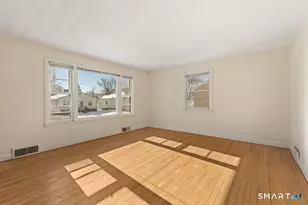 71 Welland Ave, Waterbury, CT 06708 - Photo 11