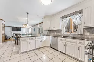 109 Ransom Hall Rd, Wolcott, CT 06716 - Photo 5