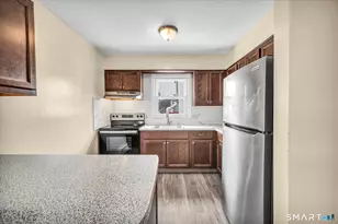 61 Laurel St, East Hartford, CT 06108 - Photo 13