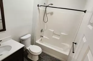 24 Meadow St, Wallingford, CT 06492 - Photo 13