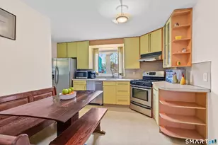 184 Greenway St, Hamden, CT 06517 - Photo 13