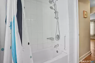 184 Greenway St, Hamden, CT 06517 - Photo 25