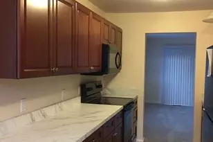 19 Hawthorne Dr, New London, CT 06320 - Photo 5