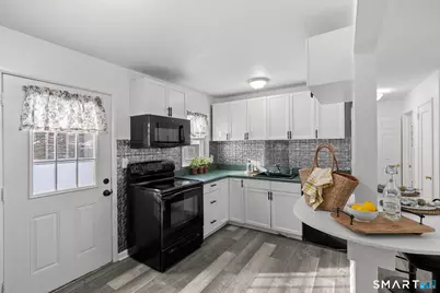 171 Oconnell Drive, East Hartford, CT 06118 - Photo 5