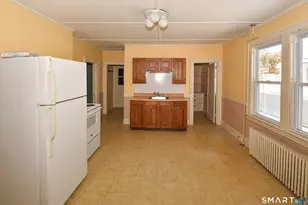 11 Anderson St, Manchester, CT 06040 - Photo 7