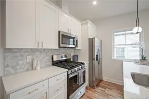 75 Henry St, Stamford, CT 06902 - Photo 9