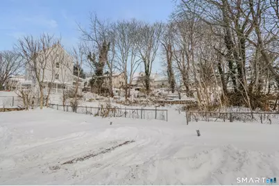 22 Chappell Street, New London, CT 06320 - Photo 9