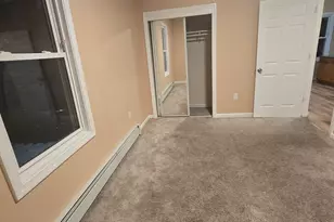 38 Burton St, Hartford, CT 06112 - Photo 13