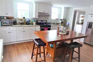 237 Brewster St, Bridgeport, CT 06605 - Photo 3