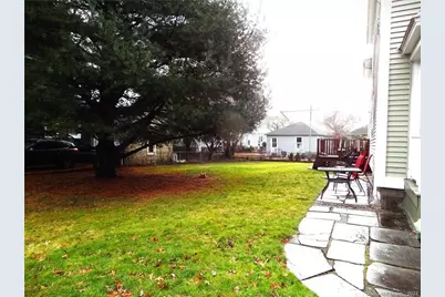 237 Brewster Street #1st Floor, Bridgeport, CT 06605 - Photo 17