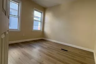 352 Wilmot Ave, Bridgeport, CT 06607 - Photo 5