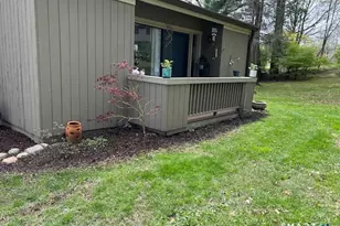 13 Algonquin Ln, Stratford, CT 06614 - Photo 3