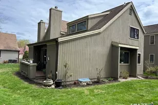 13 Algonquin Ln, Stratford, CT 06614 - Photo 1