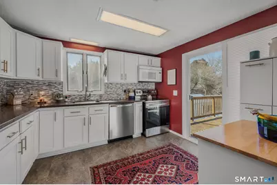 315 Judson Avenue, Groton, CT 06355 - Photo 9