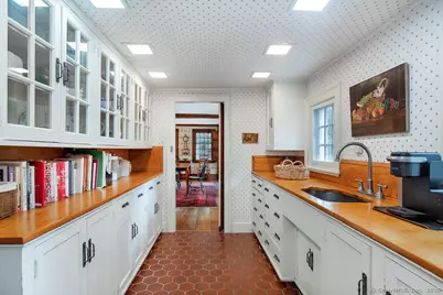 71 Beecher Road, Woodbridge, CT 06525 - Photo 13