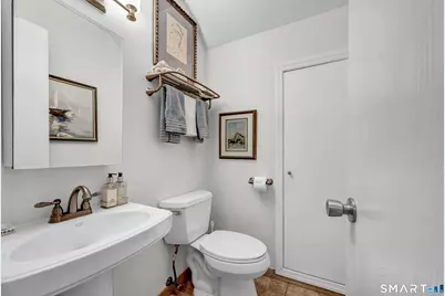 61 Seaview Avenue #APT 42, Stamford, CT 06902 - Photo 3