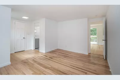 14 Main St Extension, Simsbury, CT 06081 - Photo 19