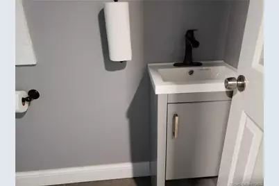 1636 Baldwin Street, Waterbury, CT 06706 - Photo 7