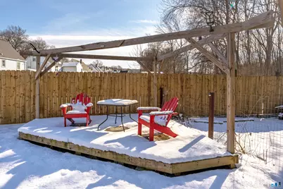 216 Madison Street, Waterbury, CT 06706 - Photo 27