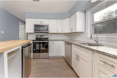 216 Madison Street, Waterbury, CT 06706 - Photo 9