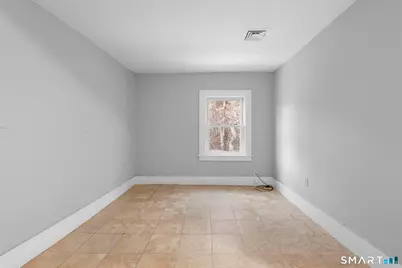 19 Woodbridge Avenue, Ansonia, CT 06401 - Photo 3