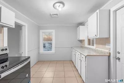 19 Woodbridge Avenue, Ansonia, CT 06401 - Photo 9