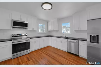 25 Hilldale Road, West Hartford, CT 06117 - Photo 3