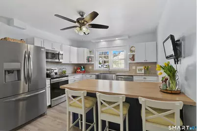 168 Bennett Street, Fairfield, CT 06825 - Photo 15