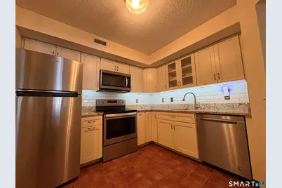 15 Forest Glen Circle #6, Middletown, CT 06457 - Photo 1