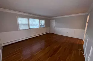 204 Cherry Hill Dr, Bridgeport, CT 06606 - Photo 3