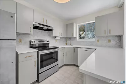 925 Oronoke Road #14F, Waterbury, CT 06708 - Photo 7