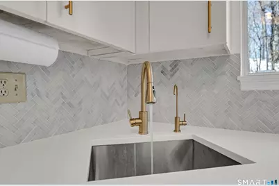 925 Oronoke Road #14F, Waterbury, CT 06708 - Photo 9