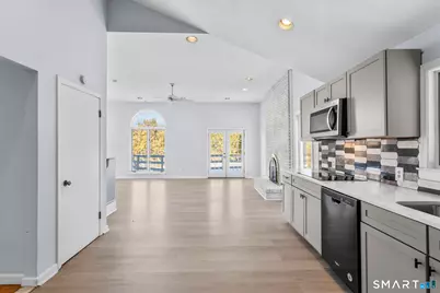 338 Kenwood Avenue, Hamden, CT 06518 - Photo 15