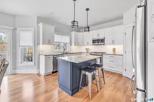 2 Woods View Ln, Shelton, CT 06484 - Photo 7