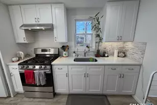 36 Rolfe St, Hamden, CT 06517 - Photo 9