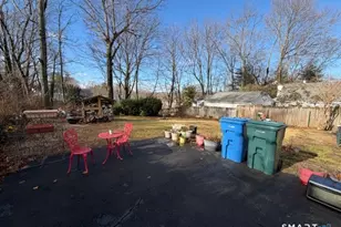 36 Rolfe St, Hamden, CT 06517 - Photo 3