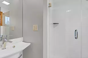 31 Woodlawn Ave, Madison, CT 06443 - Photo 17