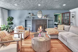 26 Pearsall Pl, Bridgeport, CT 06605 - Photo 5