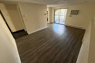 20 Burgundy Hill Ln, Middletown, CT 06457 - Photo 5