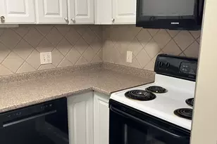 20 Burgundy Hill Ln, Middletown, CT 06457 - Photo 7