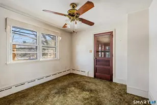 42 Clift Ln, Groton, CT 06355 - Photo 9