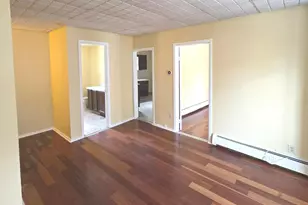 32 Wilson St, Waterbury, CT 06708 - Photo 7