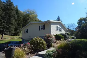 967 Derby-Milford Rd, Orange, CT 06477 - Photo 3