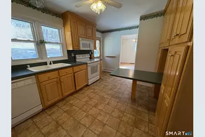 967 Derby Milford Road, Orange, CT 06477 - Photo 13