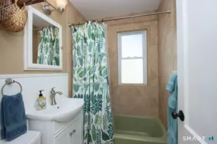 26 Essex St, Fairfield, CT 06825 - Photo 19