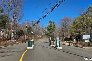 29 Carol St, Danbury, CT 06810 - Photo 39