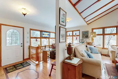 29 Carol Street, Danbury, CT 06810 - Photo 5