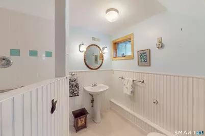 29 Carol Street, Danbury, CT 06810 - Photo 21