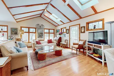 29 Carol Street, Danbury, CT 06810 - Photo 9